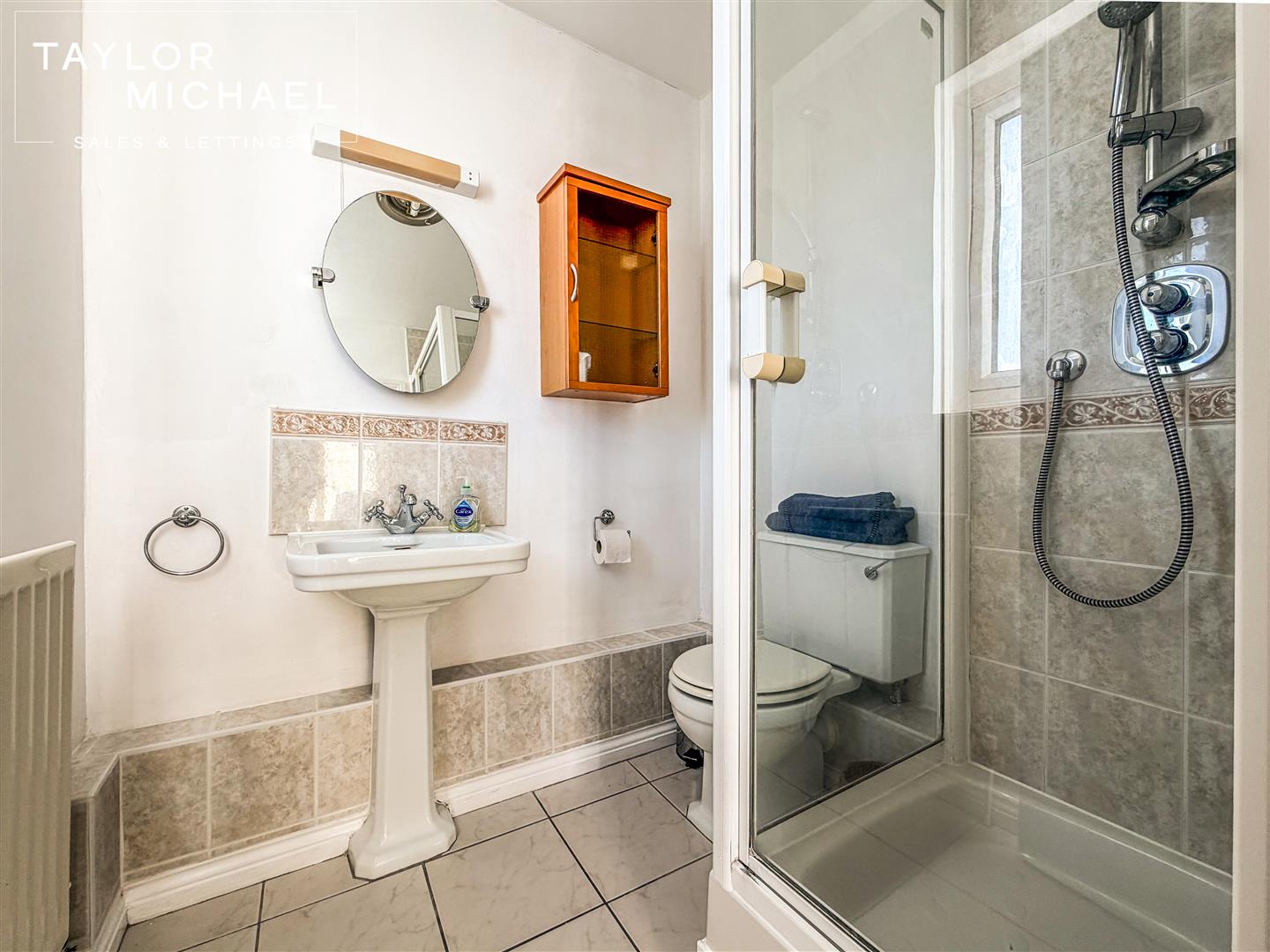 Master En-Suite